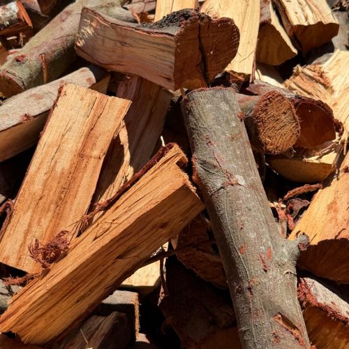 Black Wattle Firewood: Reliable Heat, Easy Ignition, and Excellent Value